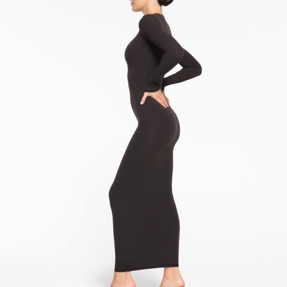 SKIMS Fits Everybody Long-Sleeve Crewneck Maxi Dress - NWT Onyx XS - Picture 4 of 6